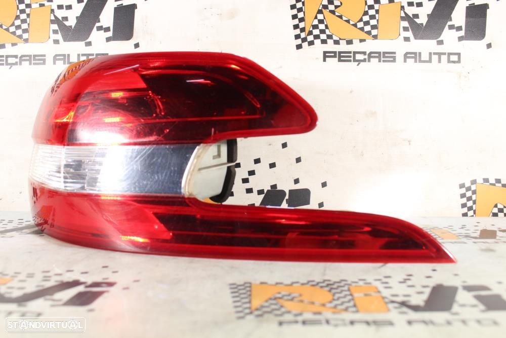 Farolim Direito Peugeot 308 Sw Ii  9678093880 / Carrinha Chassi Pendur - 3