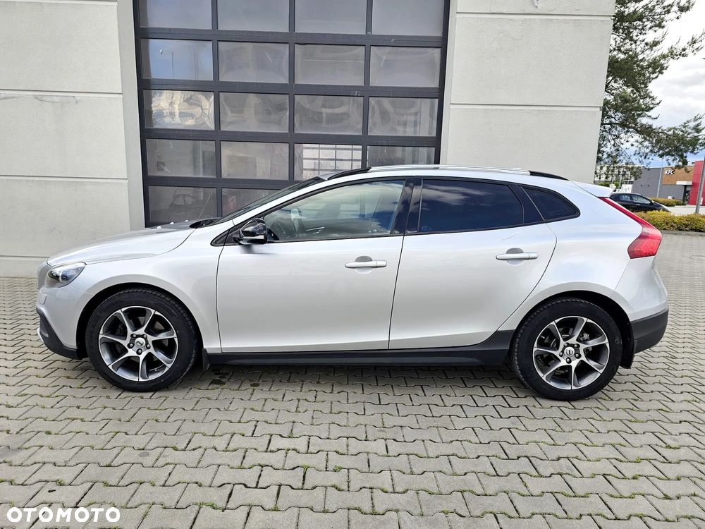 Volvo V40 Cross Country D2 Summum - 4