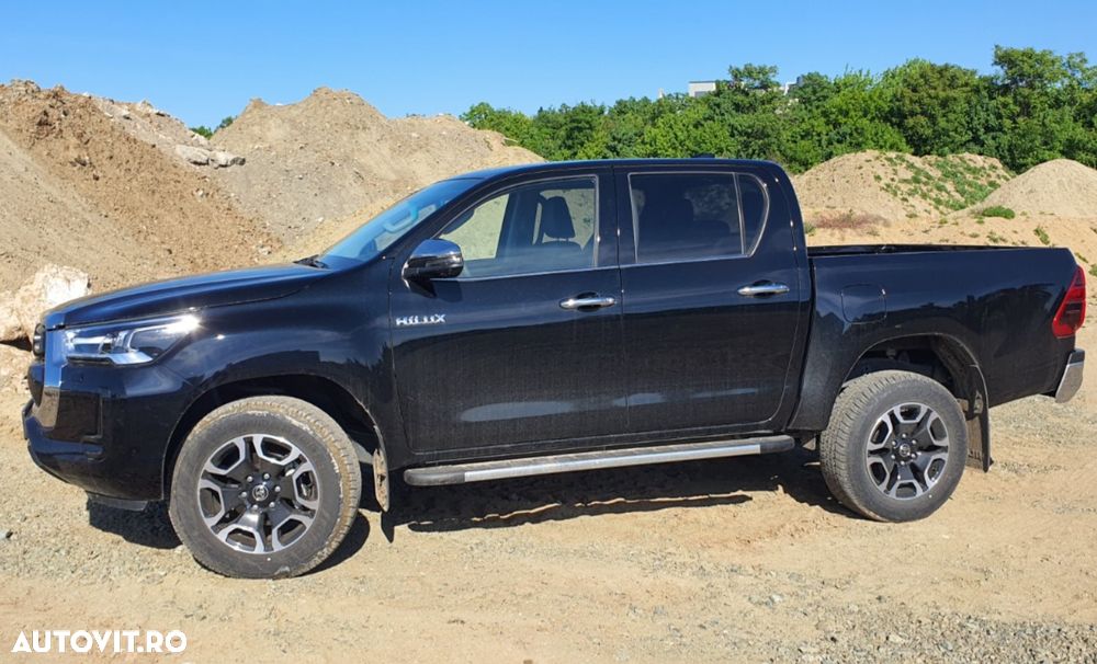 Toyota Hilux 2.8D 204CP 4x4 Double Cab AT Executive - 3