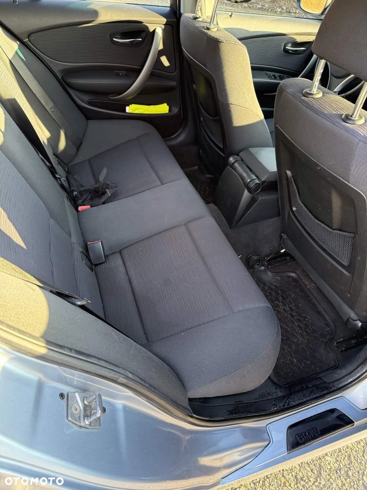 BMW Seria 1 116i - 8