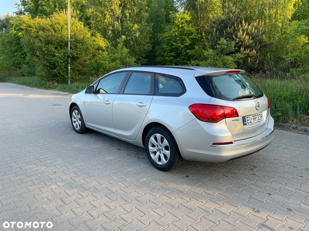 Opel Astra 1.4 T Enjoy - 4