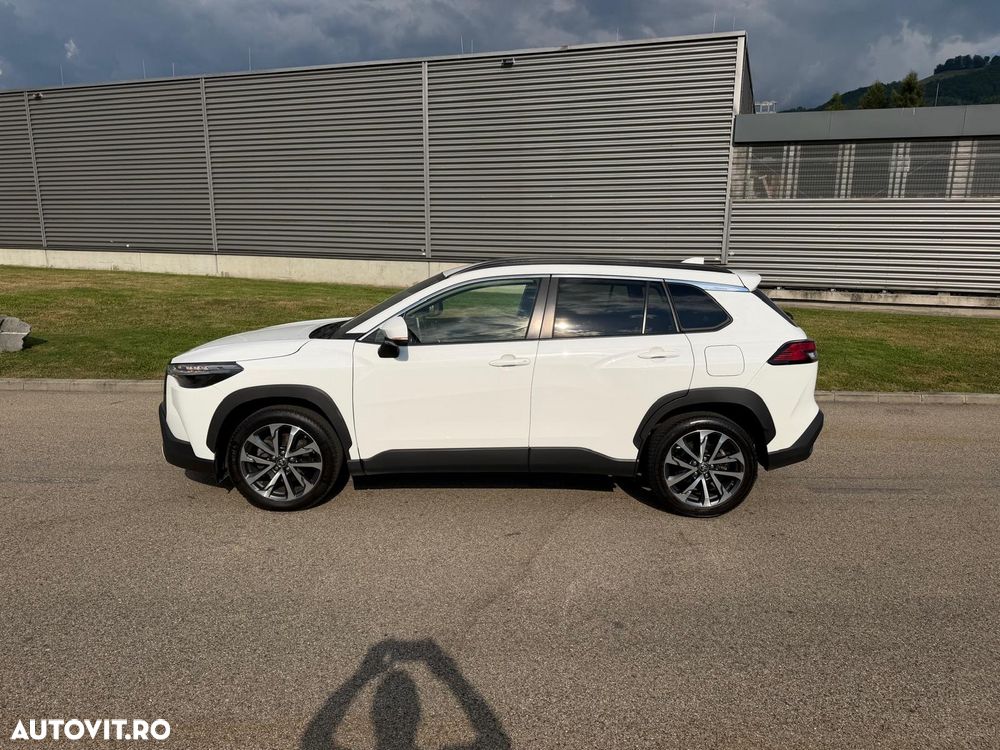 TOYOTA Corolla Cross 2023 — imagine 3
