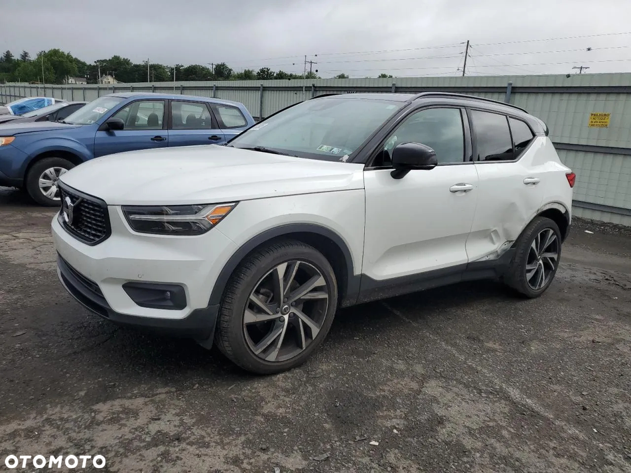 Volvo XC 40 T5 AWD R-Design - 3