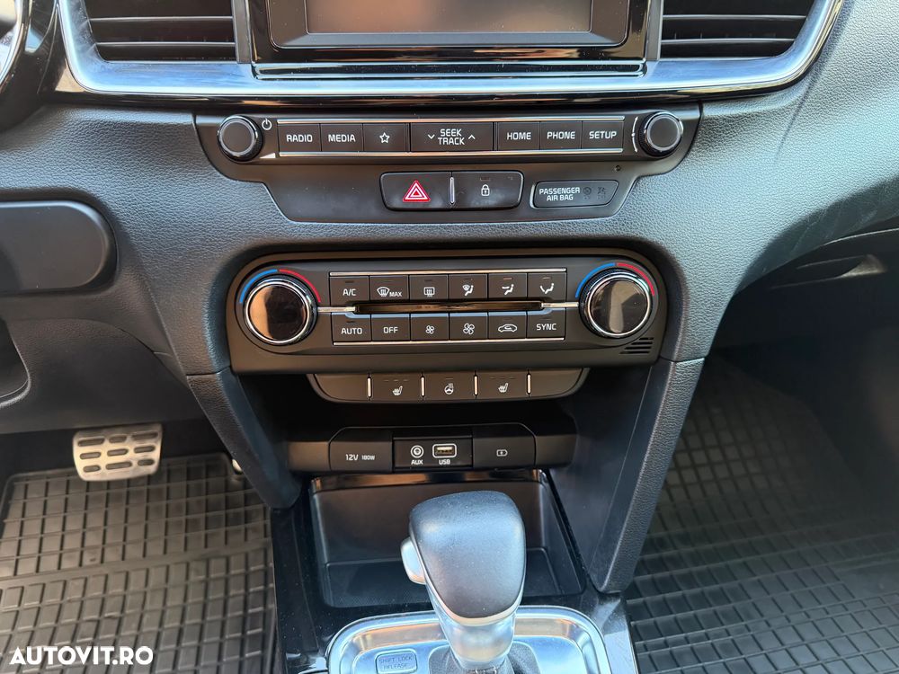 Kia Ceed 1.4 T-GDI 7DCT GT Line - 18