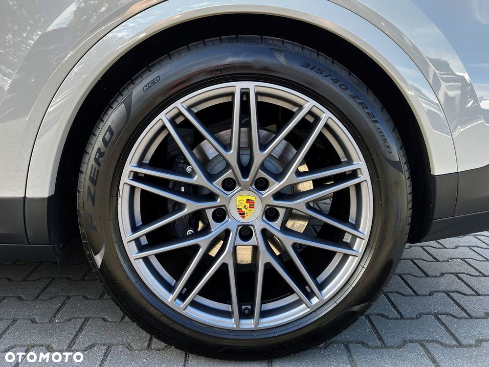 Porsche Cayenne - 14