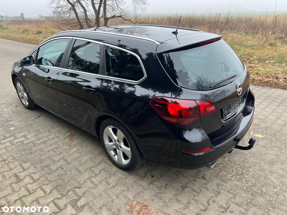 Opel Astra 1.4 Turbo Sport - 4