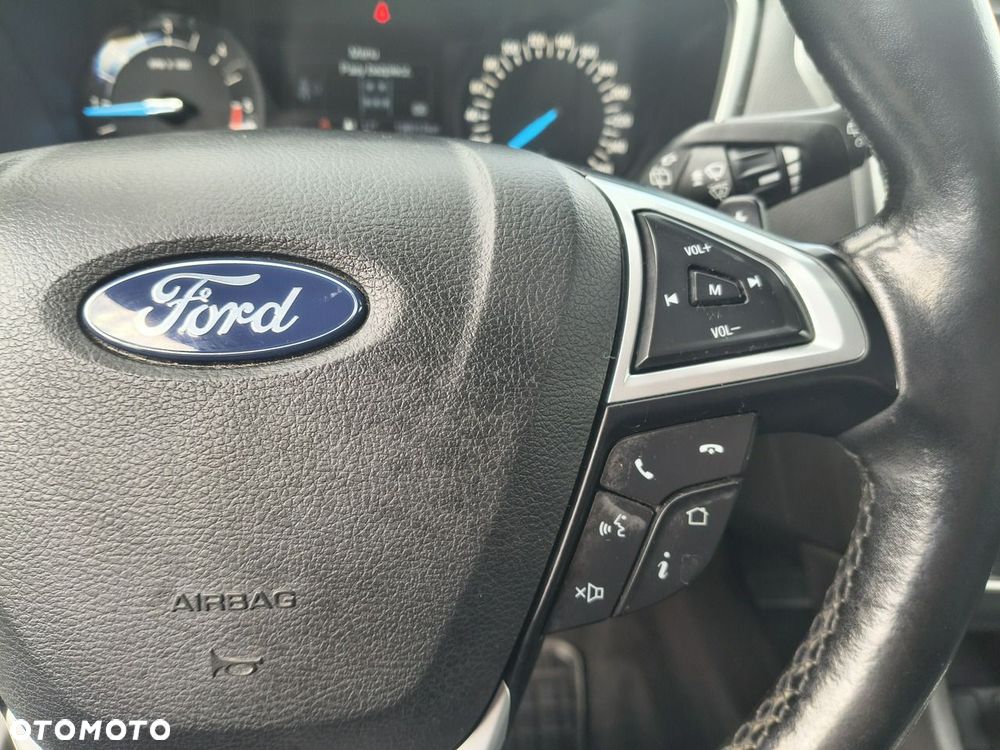 Ford Mondeo - 10