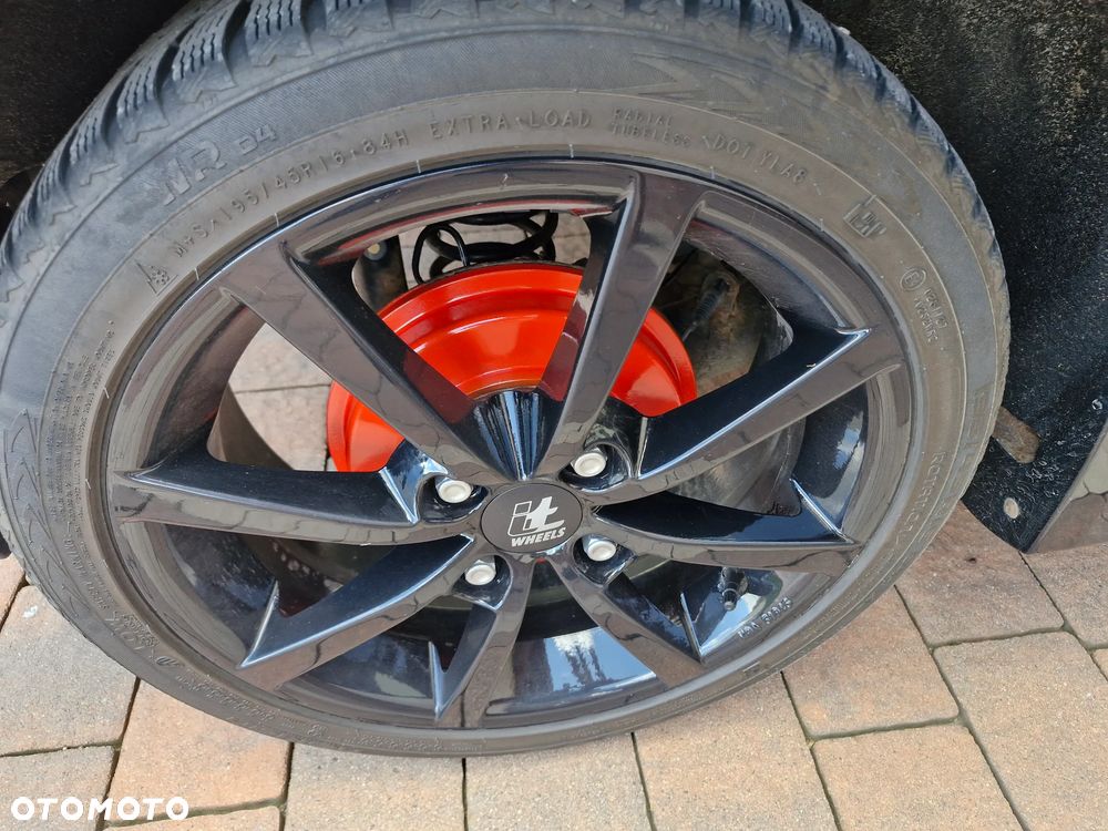 Ford Fiesta 1.0 EcoBoost STart-Stop ST-LINE - 23