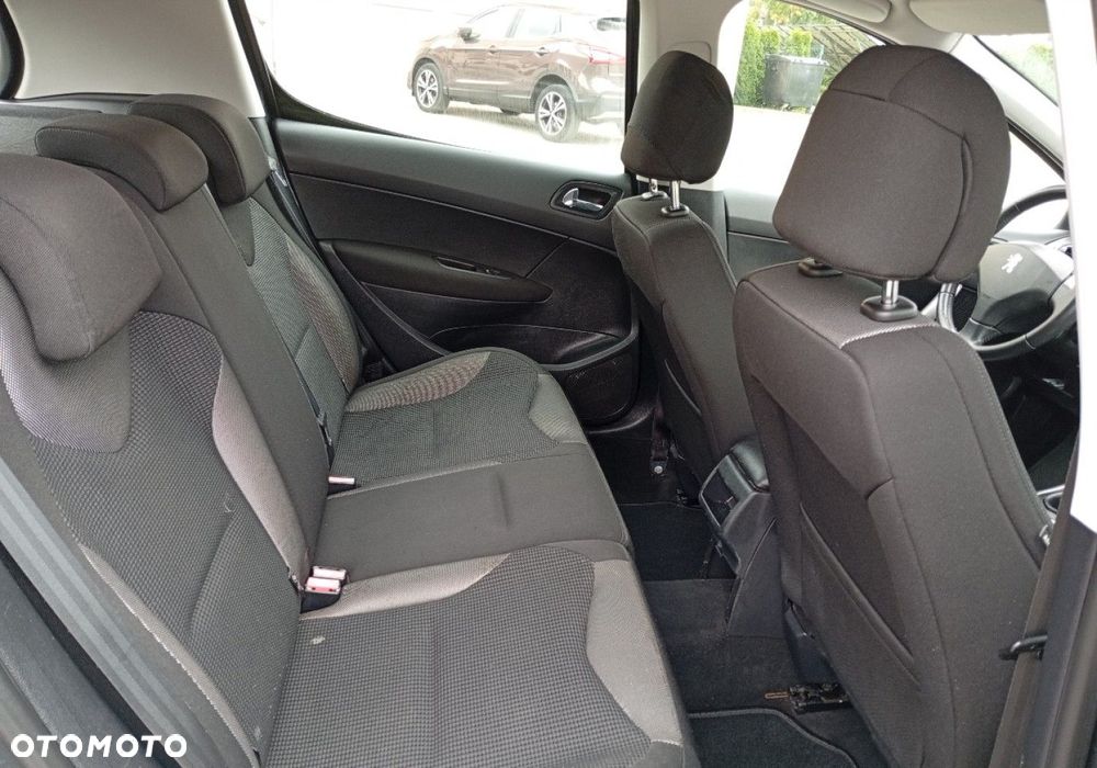 Peugeot 308 - 16