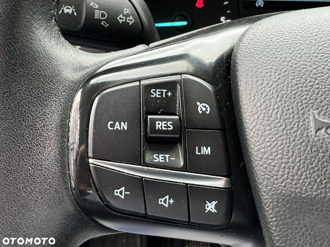 Ford Focus - 22