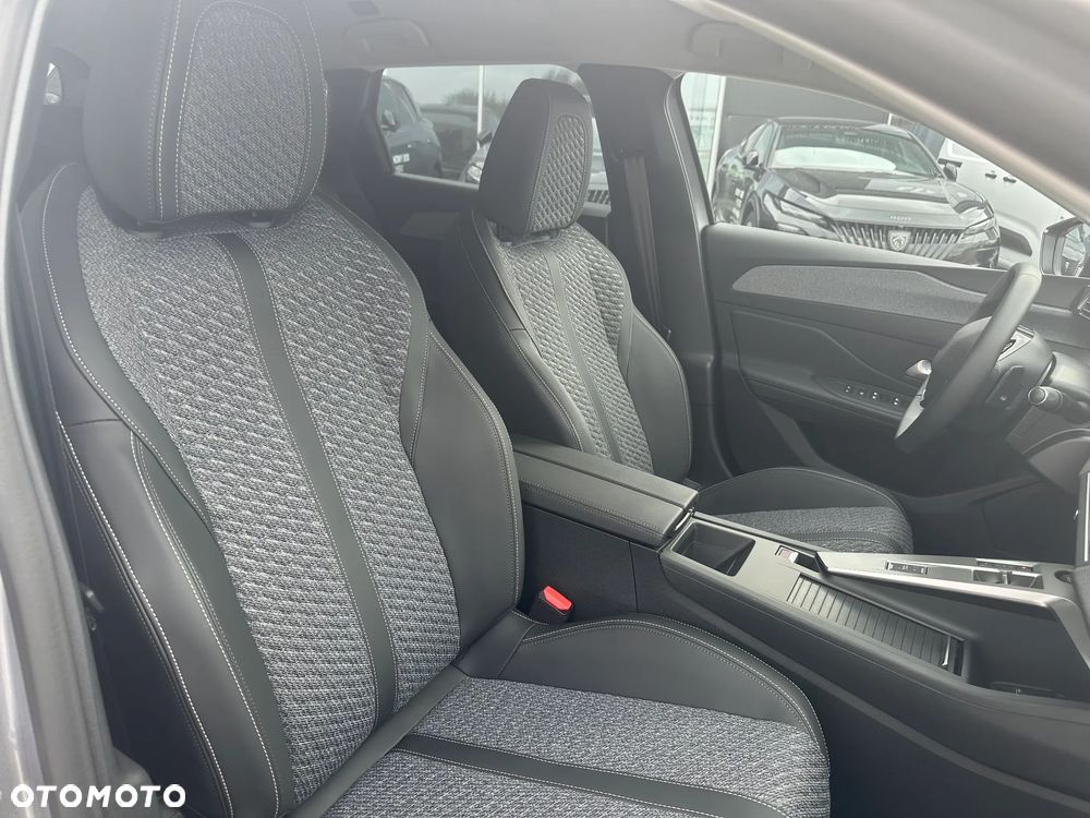 Peugeot 308 1.5 BlueHDi Allure S&S EAT8 - 26