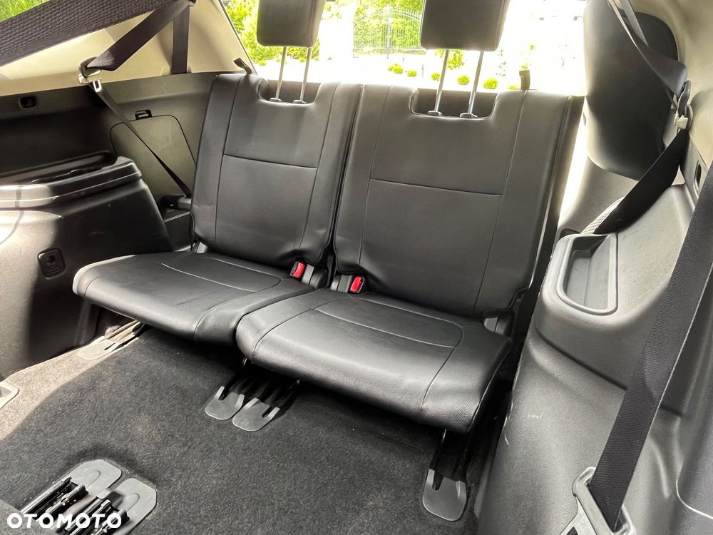 Mitsubishi Outlander 2.0 Instyle Navi 4WD CVT - 23
