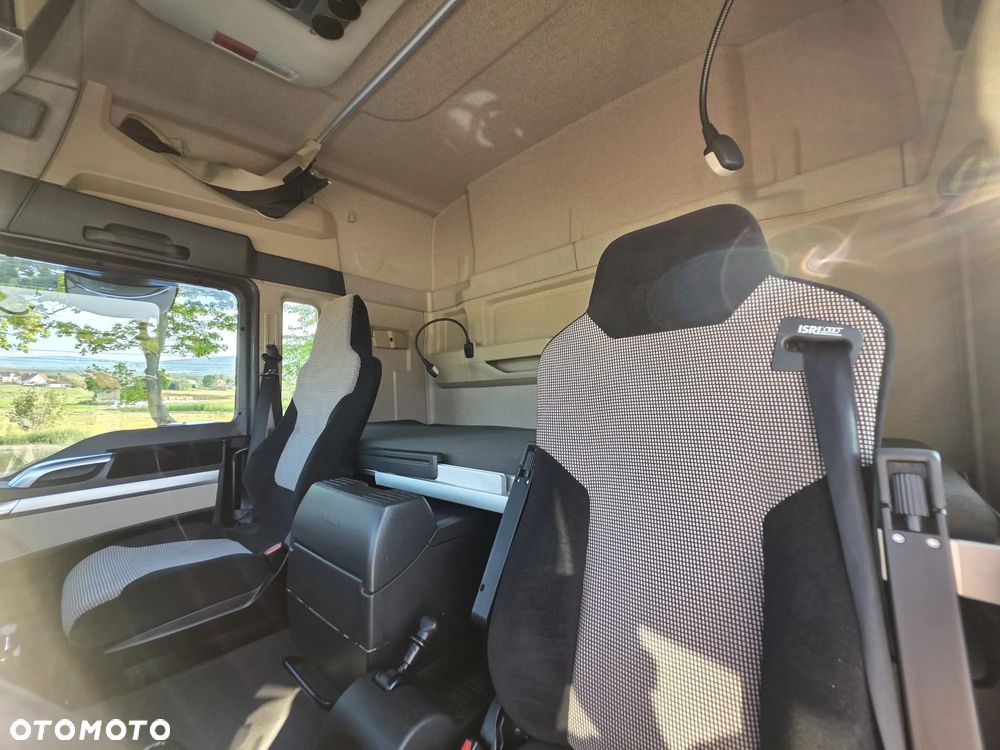 MAN TGM 15.290 / BURTO-FIRANKA / CAŁY NA PODUSZKACH /KLIMA POSTOJOWA / 2018R /  NISKI PRZEBIEG / 18 PALET / E6 / JAK NOWY / WINDA / - 23