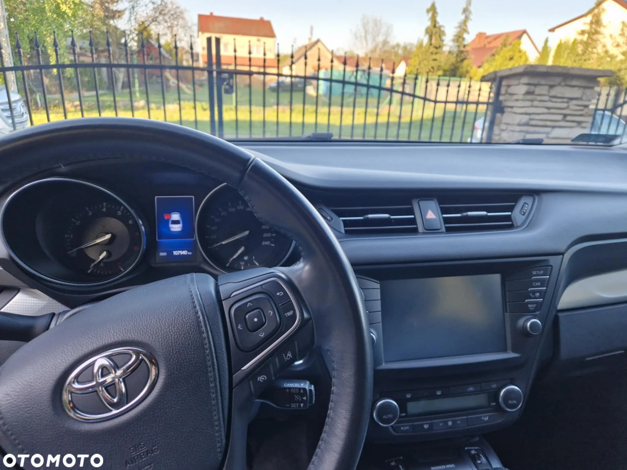Toyota Avensis 2.0 Prestige MS - 20