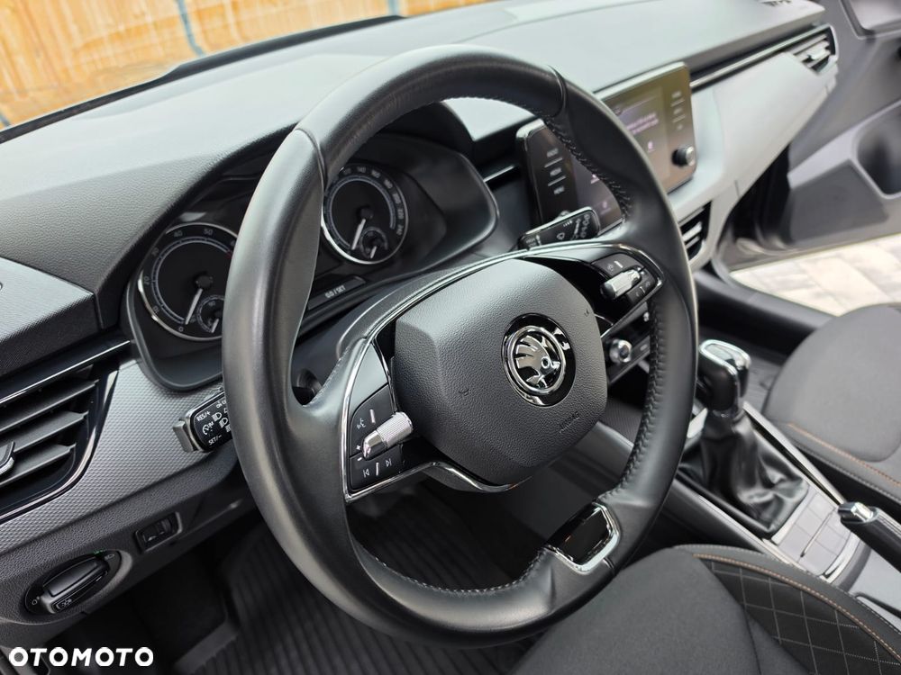 Skoda Kamiq 1.0 TSI Ambition DSG - 33