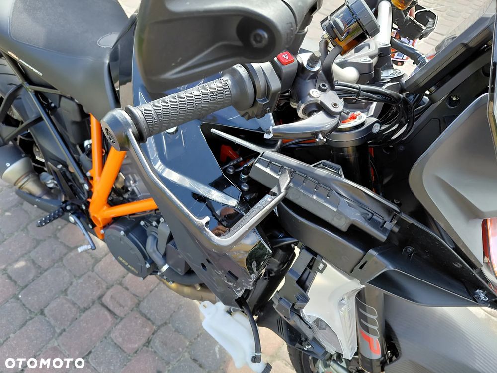 KTM Super Duke - 16