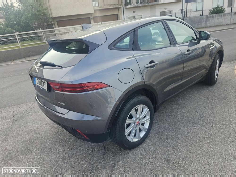 Jaguar E-Pace 2018 photo 2