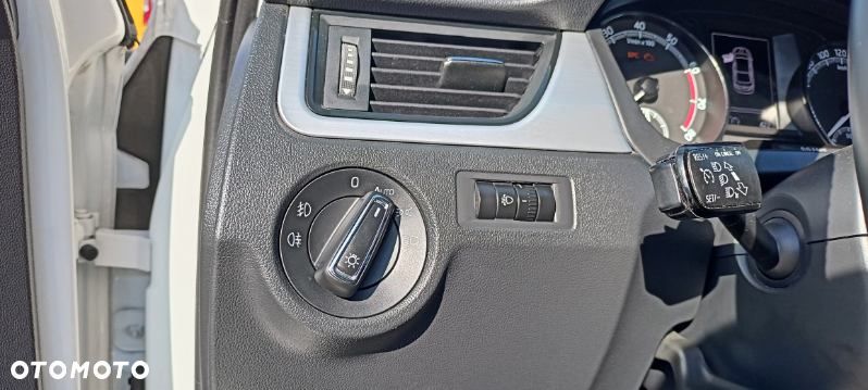 Skoda RAPID 1.0 TSI Ambition - 4