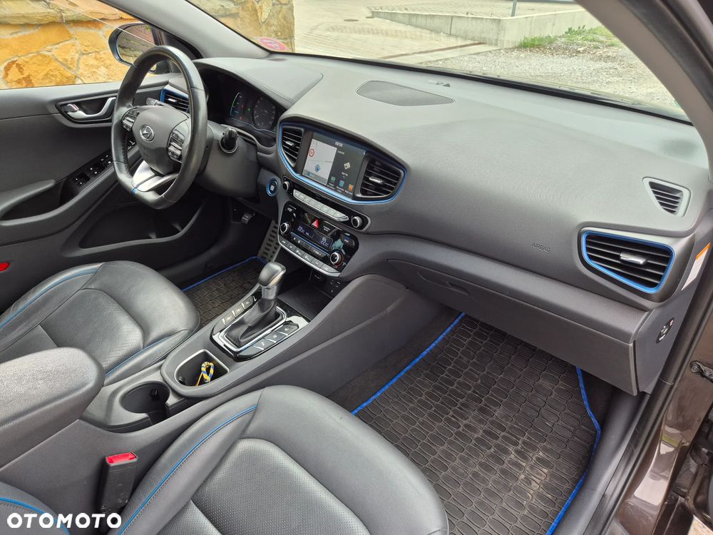 Hyundai IONIQ 1.6 GDI Premium - 25