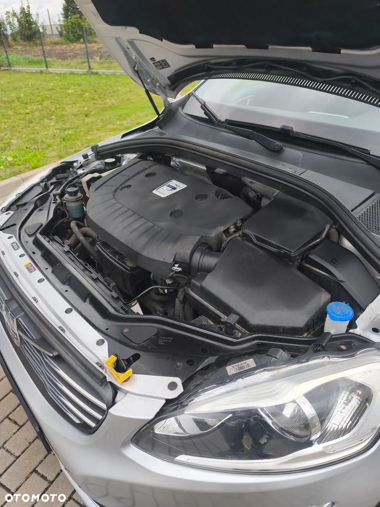 Volvo XC 60 D3 R-Design - 12