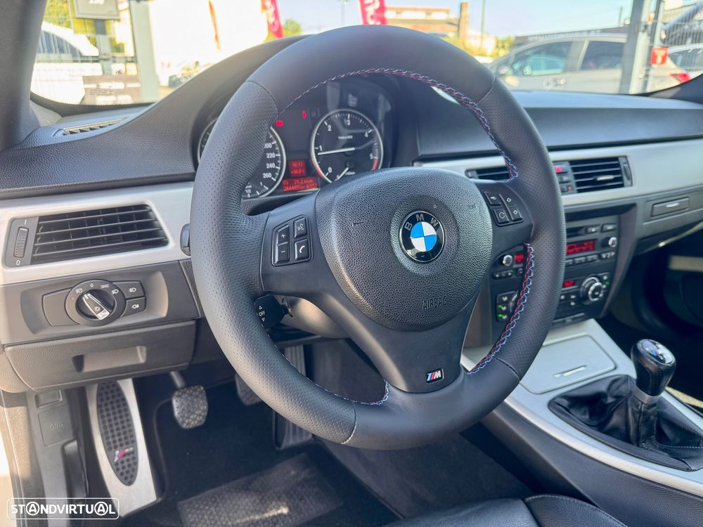 BMW 320 d M Sport Edition - 12