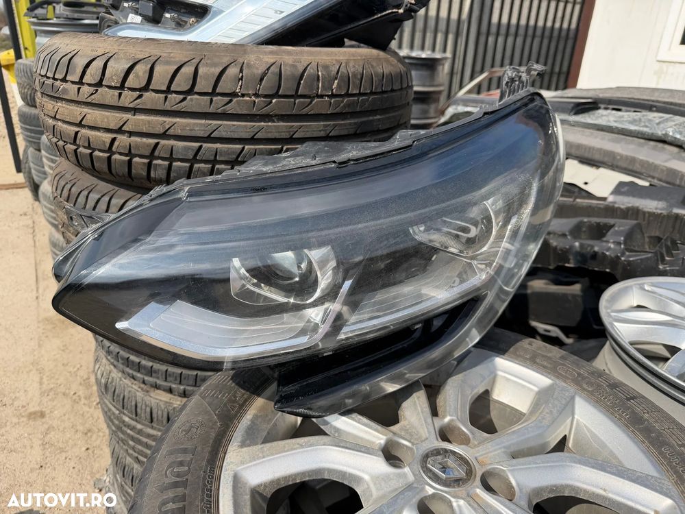 Far stânga renault megane 4 led cu lupa - 1