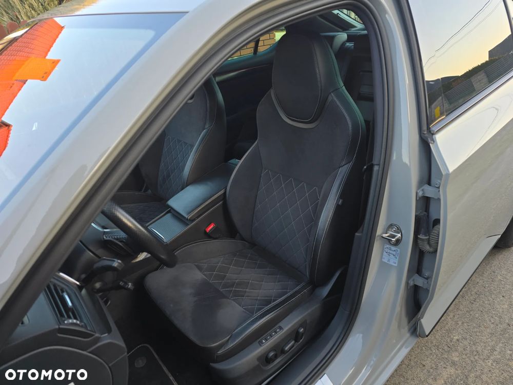 Skoda Superb 2.0 TDI SCR 4x4 Sportline DSG - 10