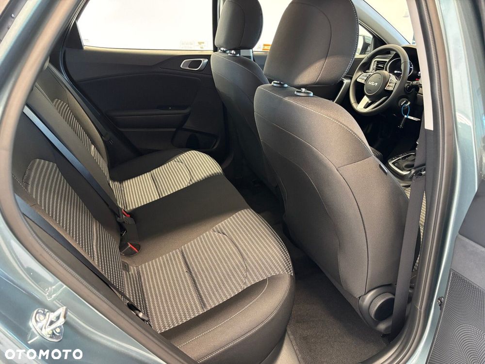 Kia XCeed - 11
