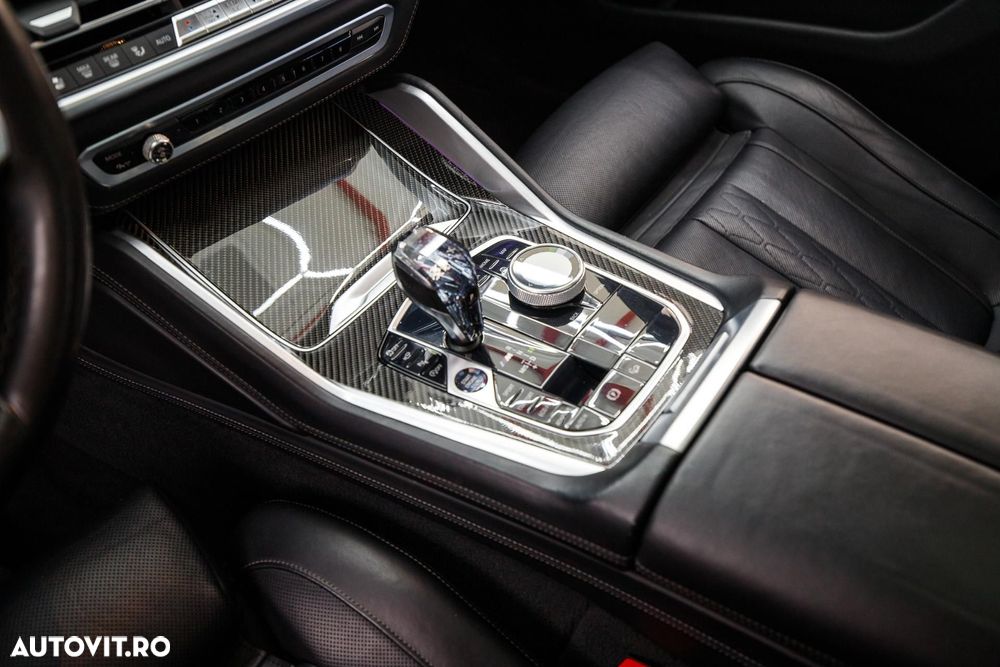 BMW X6 M M50i - 33