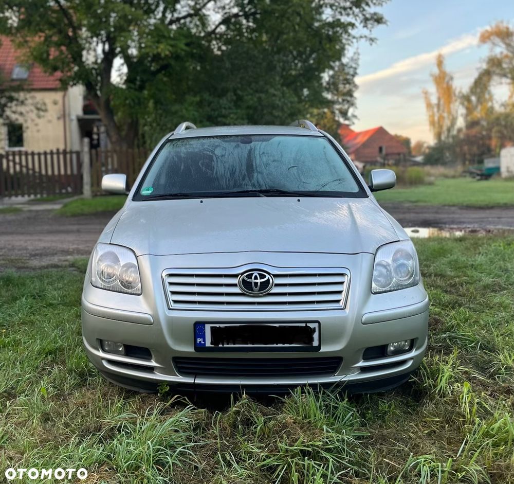 Toyota Avensis - 7