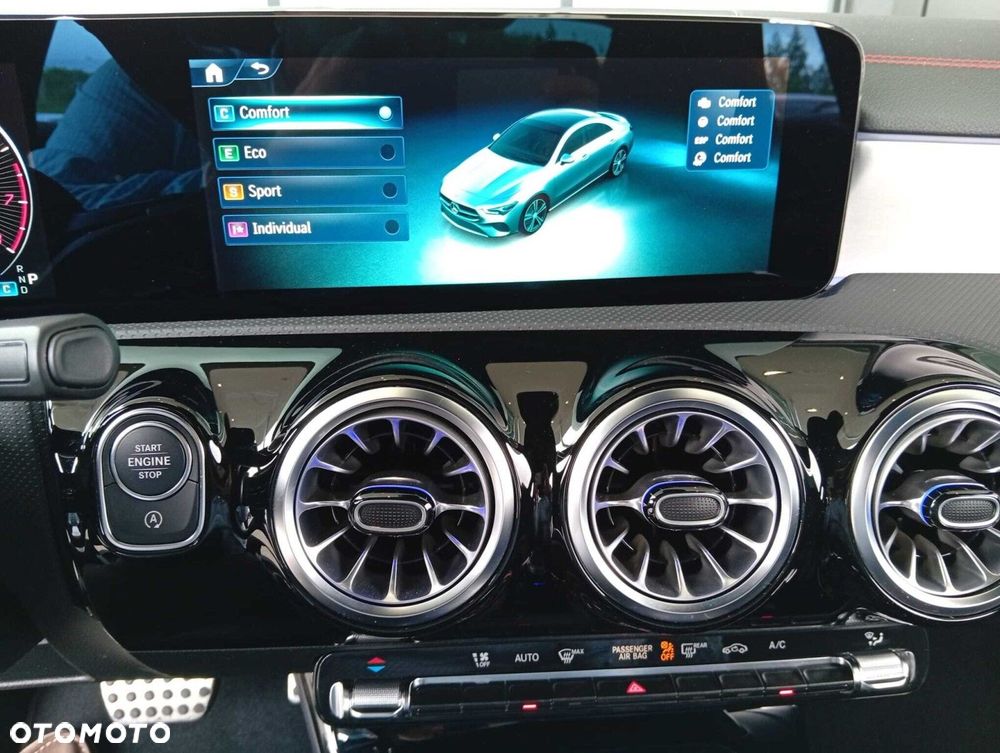Mercedes-Benz CLA 200 mHEV AMG Line 7G-DCT - 22