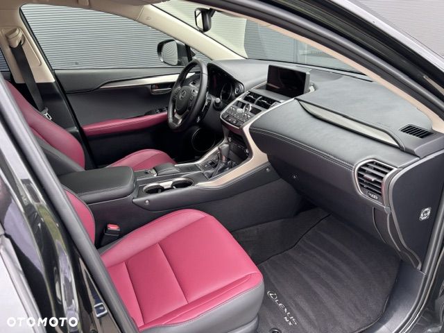 Lexus NX 300h F Impression AWD - 18