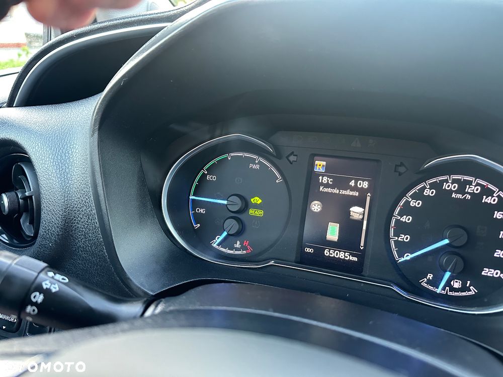 Toyota Yaris Hybrid 100 Premium EU6 - 30
