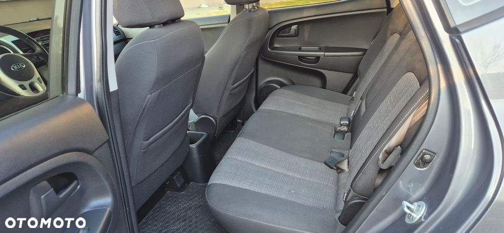 Kia Venga 1.4 CRDi S - 14