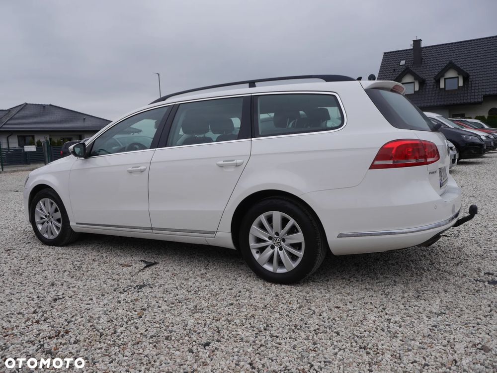 Volkswagen Passat 2.0 TDI BlueMotion Technology Exclusive - 15