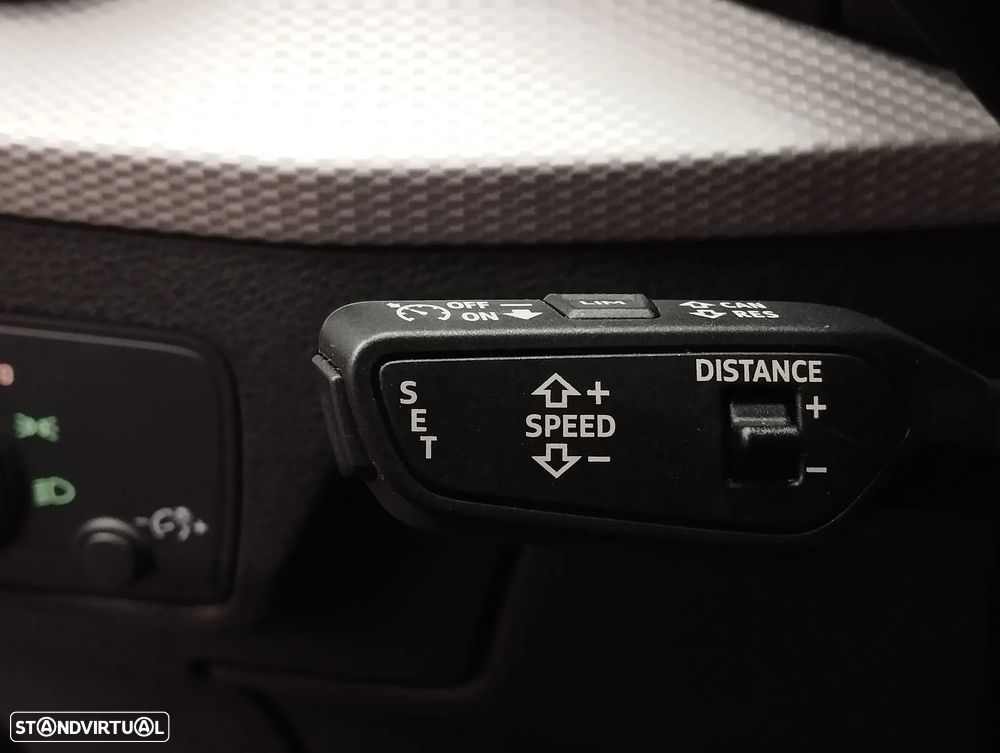 Audi Q2 30 TDI Advanced S tronic - 25