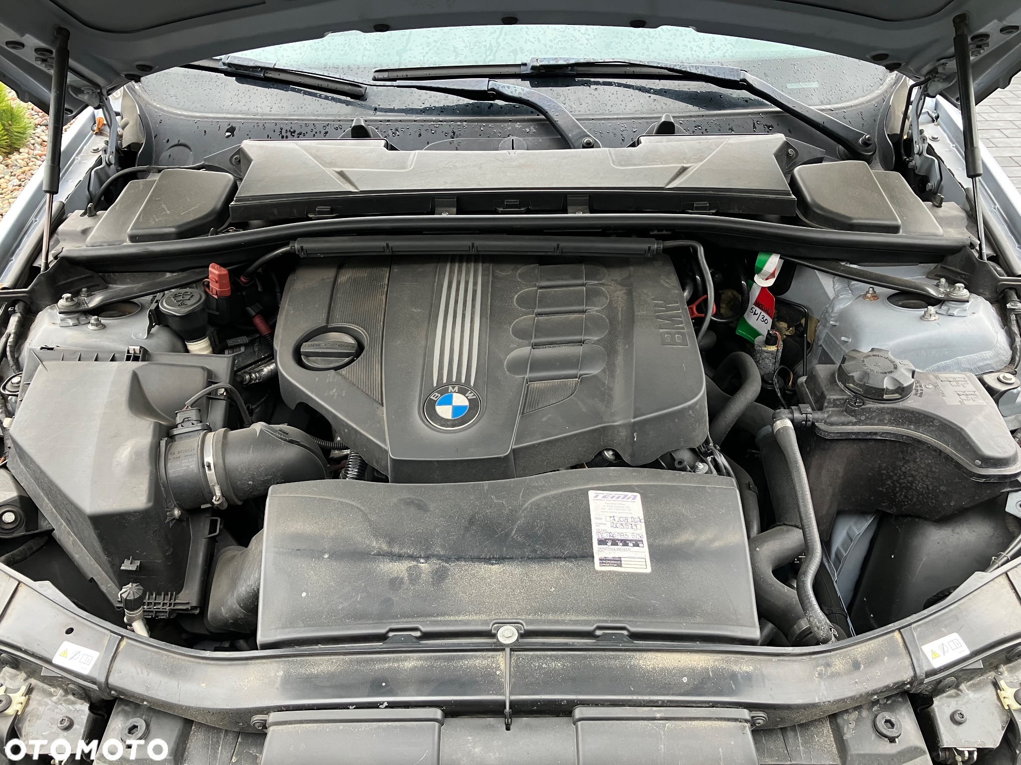 BMW Seria 3 320d DPF Touring - 10