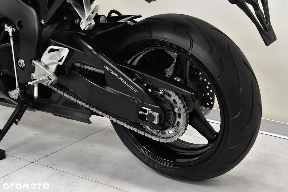 Honda CBR - 35