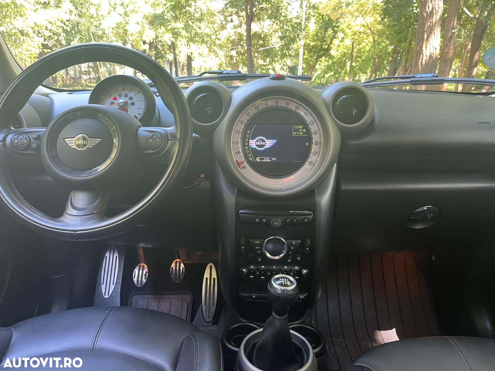 Mini Countryman Cooper S ALL4 - 13