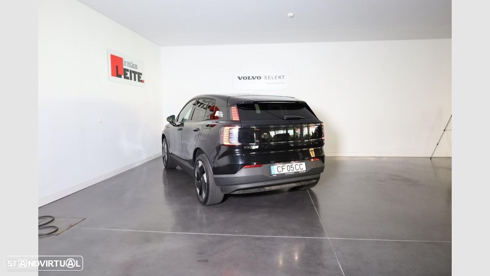 Volvo EX30 69 kWh Single Motor Extended Range Plus - 2