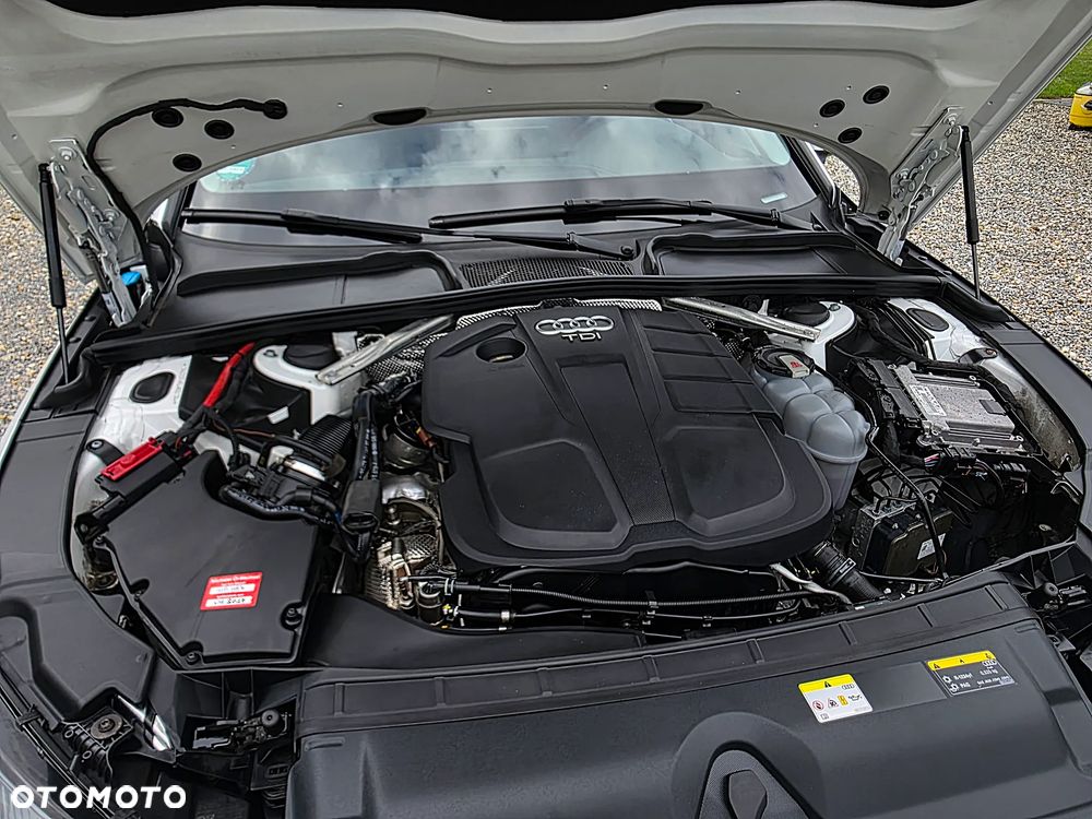 Audi A4 Avant 2.0 TDI - 9