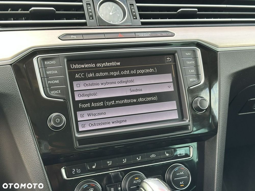 Volkswagen Passat Variant 2.0 TSI (BlueMotion Technology) DSG Highline - 26