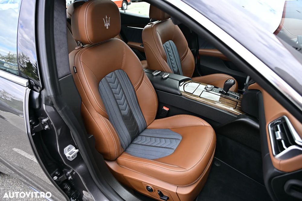 Maserati Ghibli GranLusso - 21