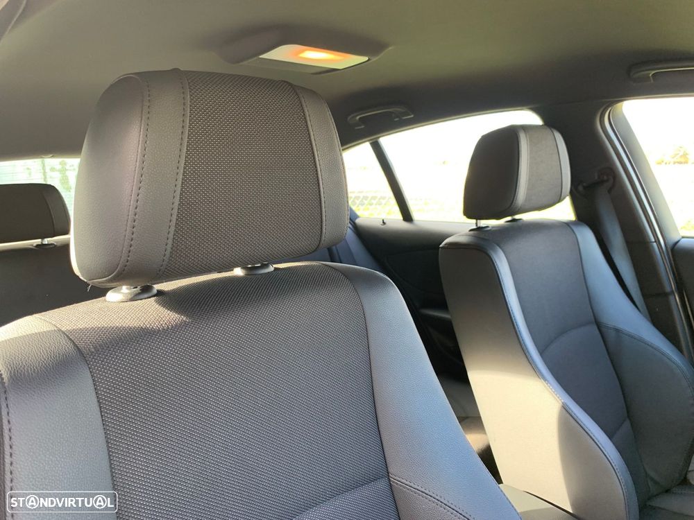 BMW 118 d Pack M - 22