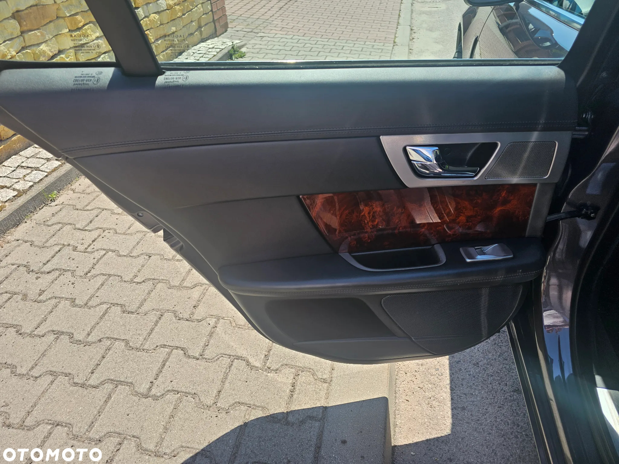 Jaguar XF 3.0 V6 Diesel Edition - 17