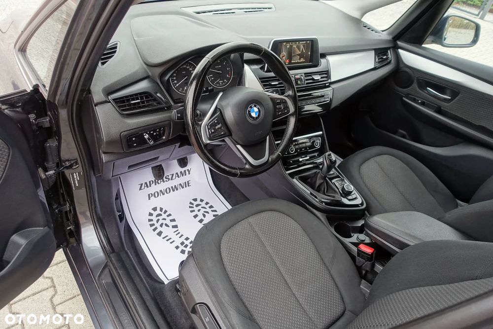 BMW Seria 2 218d Advantage - 11
