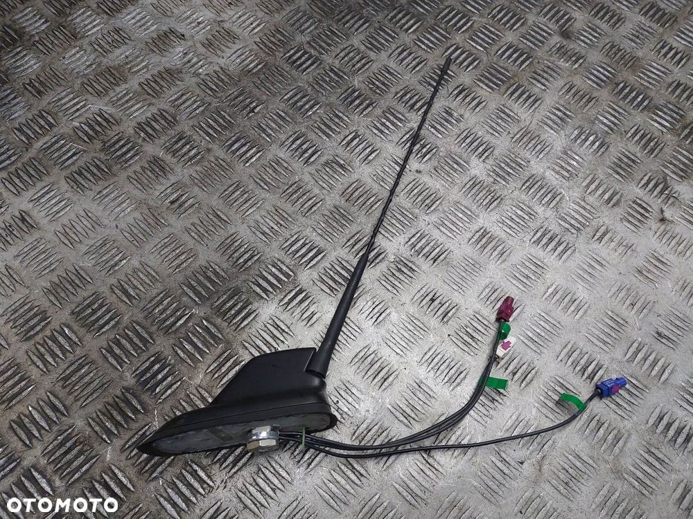 ANTENA DACHOWA RADIA NAWIGACJI NAWI GPS SKODA SUPERB II - 1