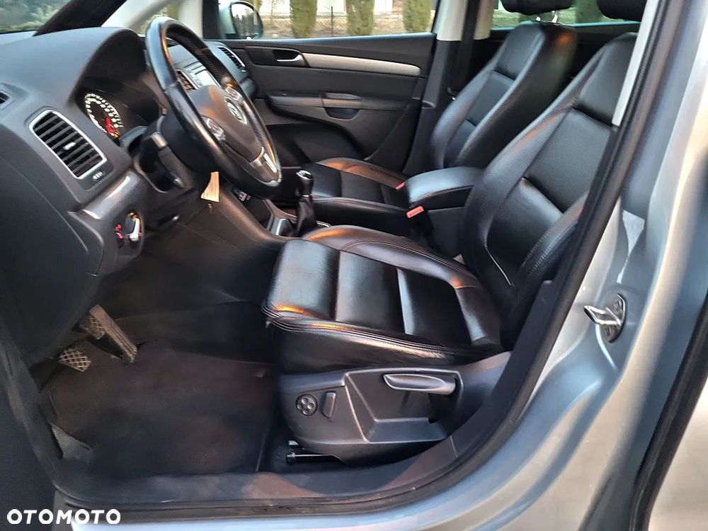 Volkswagen Sharan 2.0 TDI DPF Highline - 20
