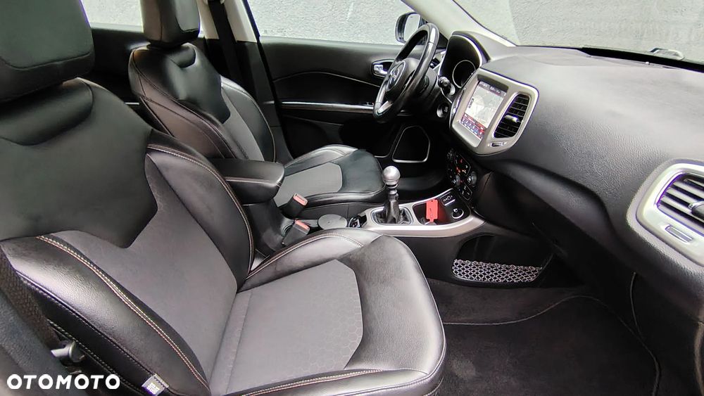 Jeep Compass 1.4 TMair Longitude FWD S&S - 10