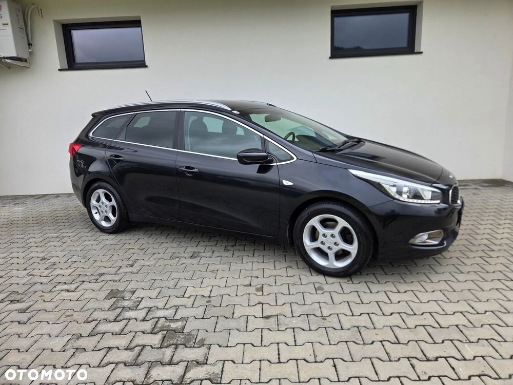 Kia Ceed - 13